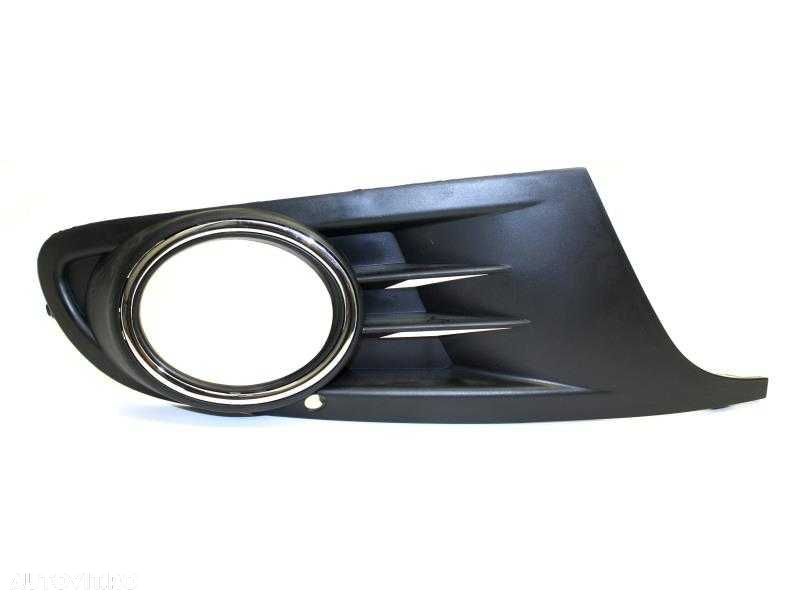 Set grile crom cu gauri proiectoare bara fata VW Golf 6 Break - 4