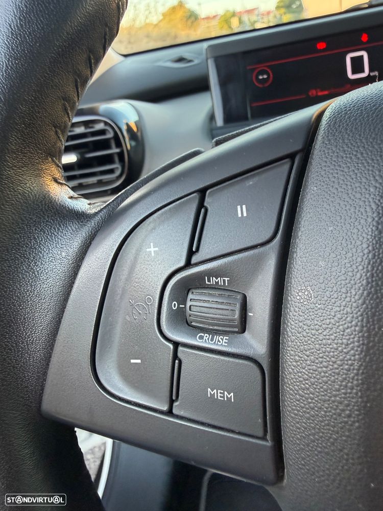 Citroën C4 Cactus BlueHDi 120 Stop&Start EAT6 Shine - 21