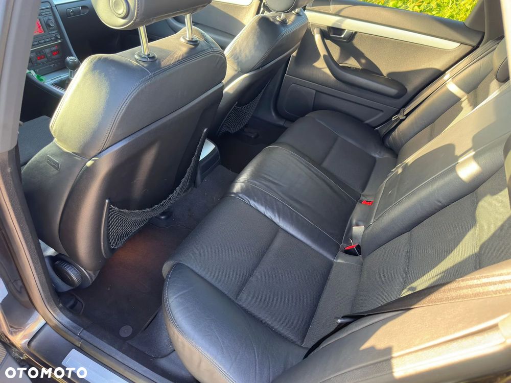 Audi A4 Avant 2.0 TDI DPF S line Sportpaket (plus) - 12