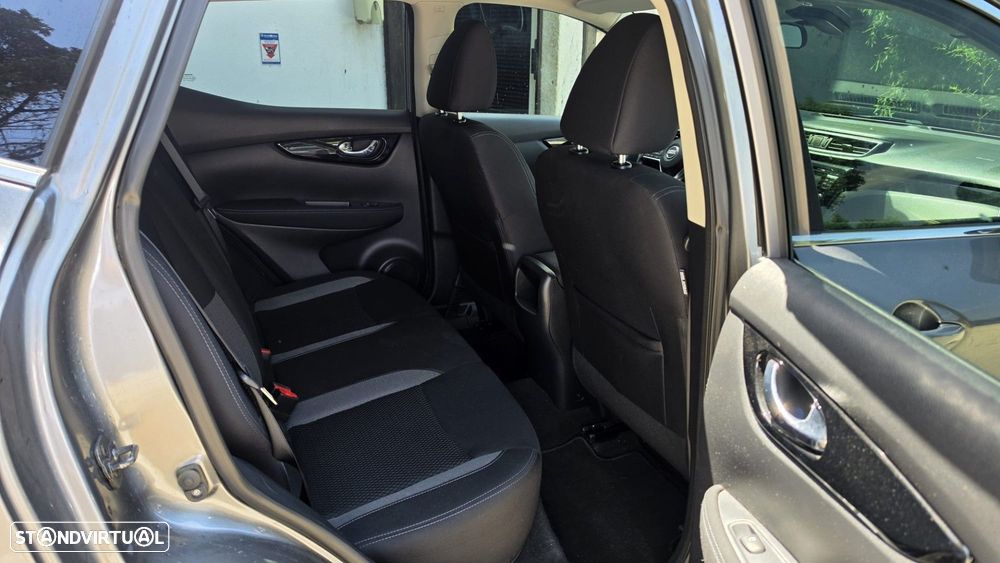 Nissan Qashqai 1.5 dCi Tekna — fotografia 13
