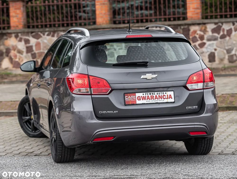 Chevrolet Cruze - 12
