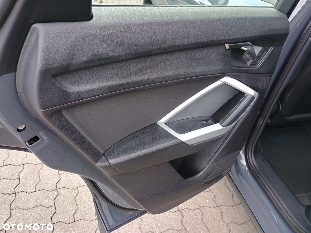 Audi Q3 - 10