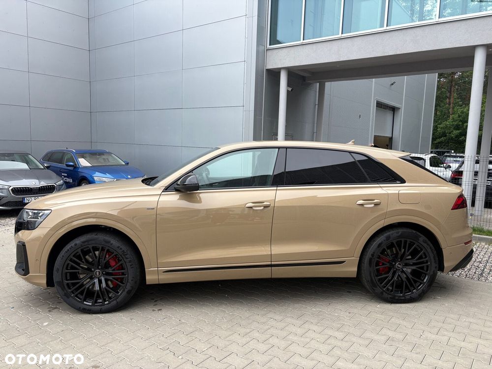Audi Q8 - 7