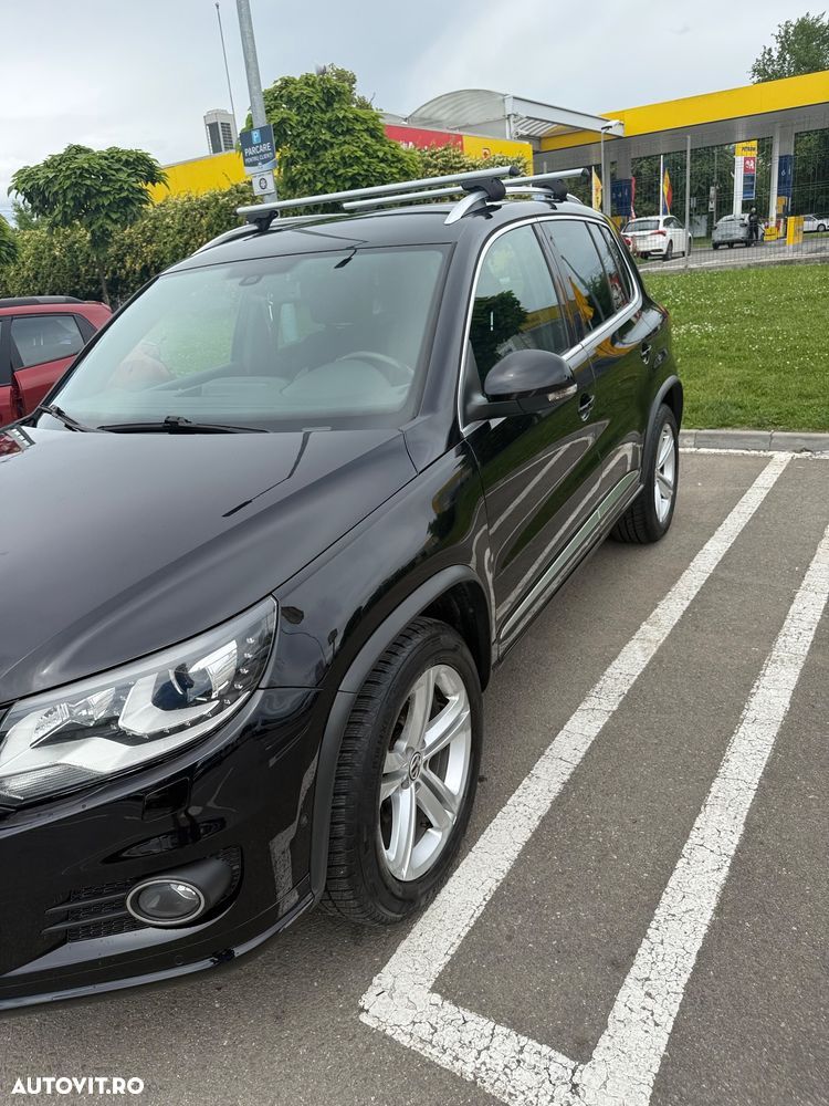 Volkswagen Tiguan - 1