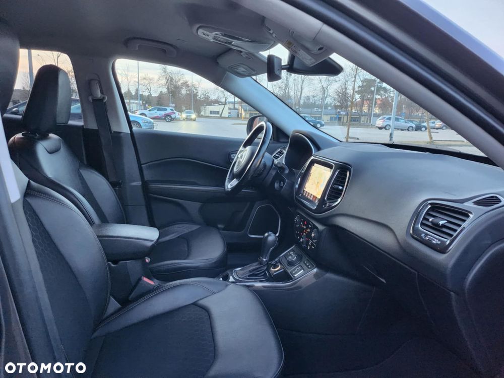 Jeep Compass - 15