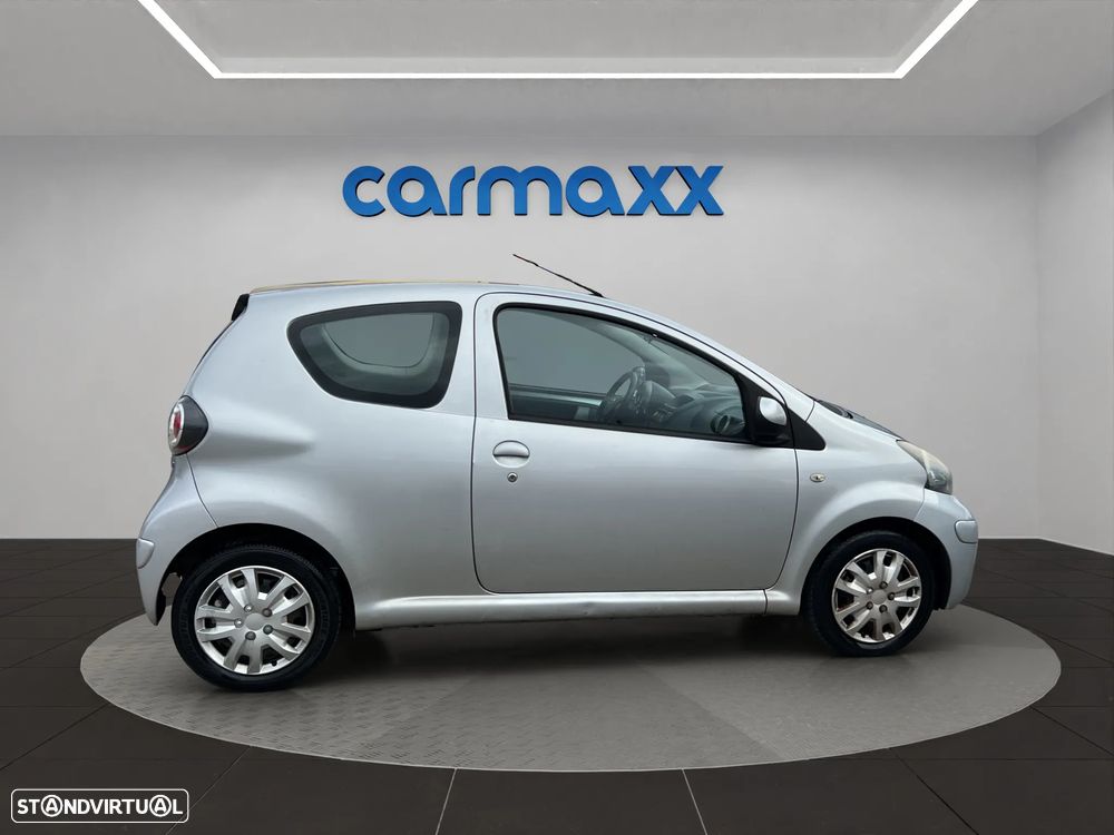 Toyota Aygo 1.0 + AC - 7