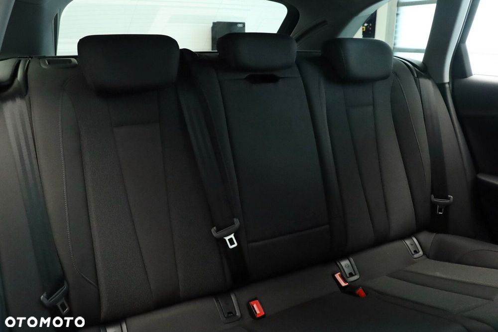 Audi A4 Avant 40 TDI mHEV Quattro Advanced S tronic - 16
