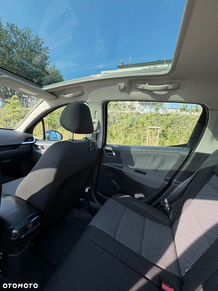 Peugeot 207 1.6 HDi Trendy - 27