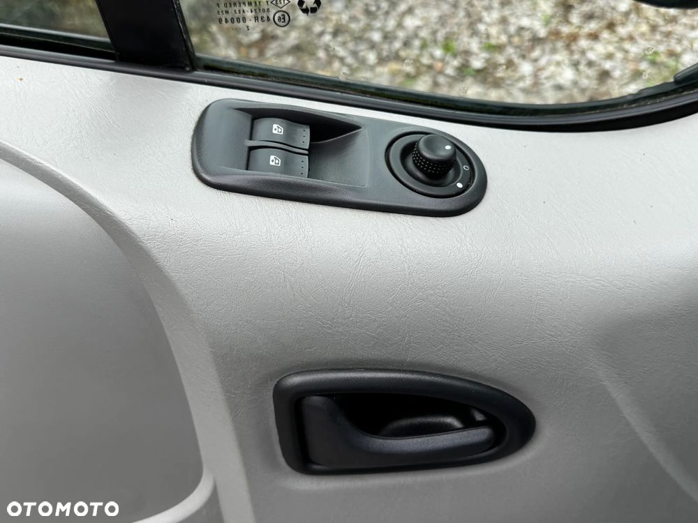 Opel Vivaro 2.0 L1H1 - 16