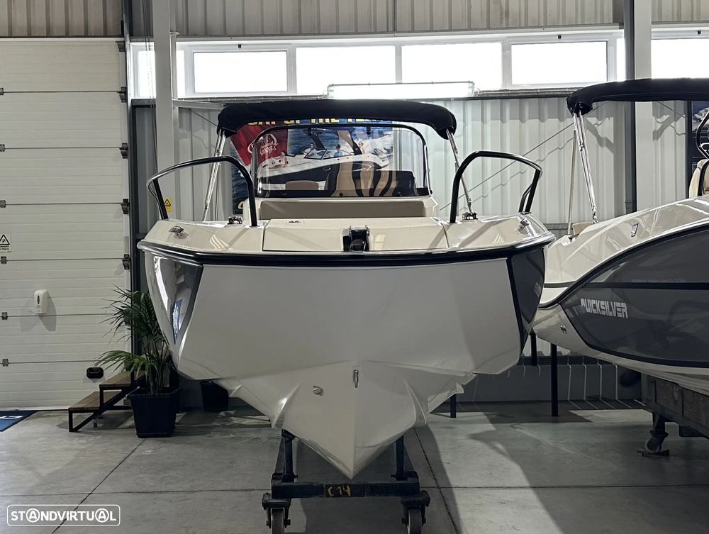 Quicksilver Activ 605 Open - 4