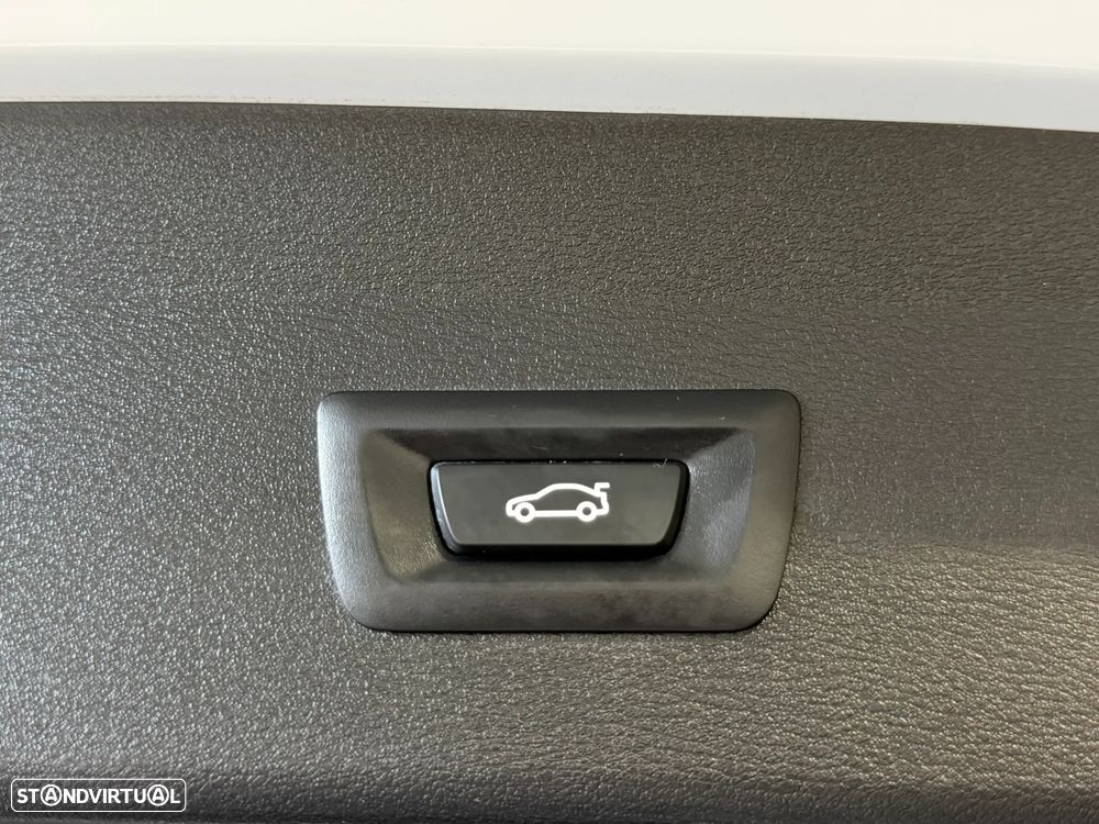 BMW X1 16 d sDrive Advantage - 48