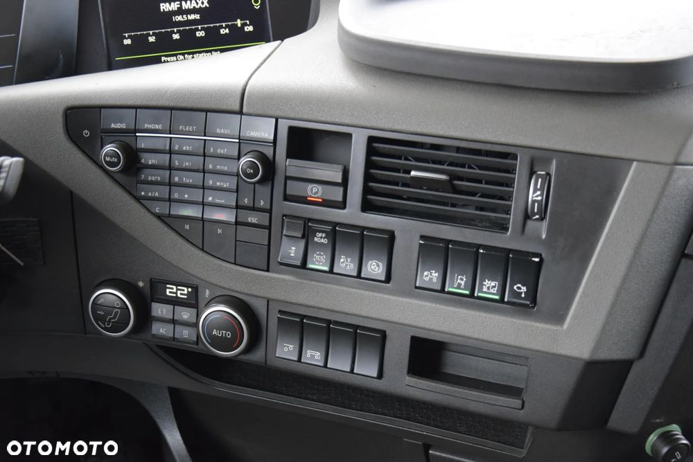 Volvo FH500 / NISKA KABINA / HYDRAULIKA / EURO 6 / ACC / LEDY / ALUFELGI / SERWISOWANY / SPROWADZONY - 30