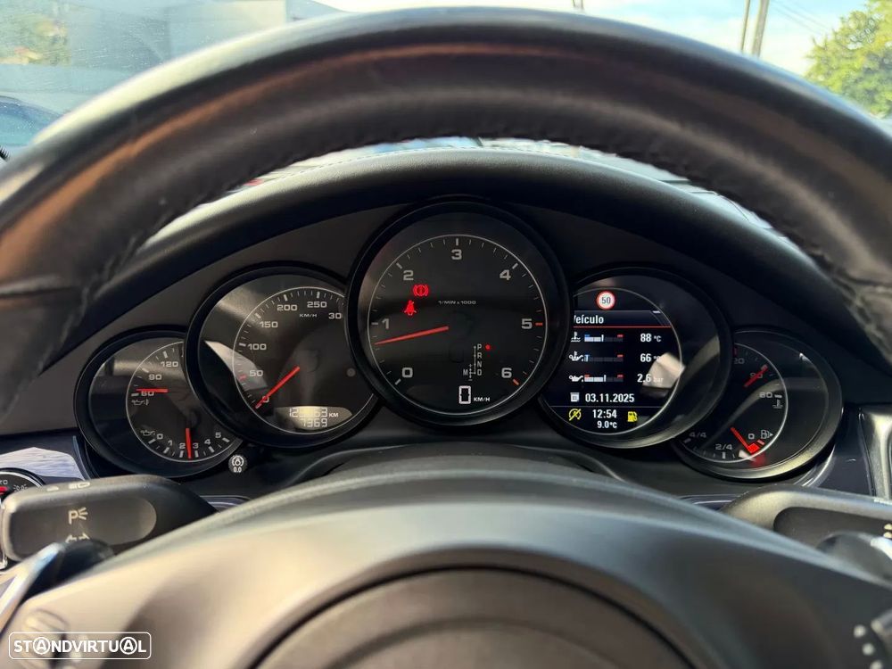 Porsche Panamera Standard - 14