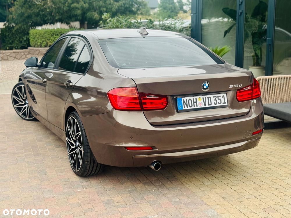 BMW Seria 3 316d DPF Edition Exclusive - 32