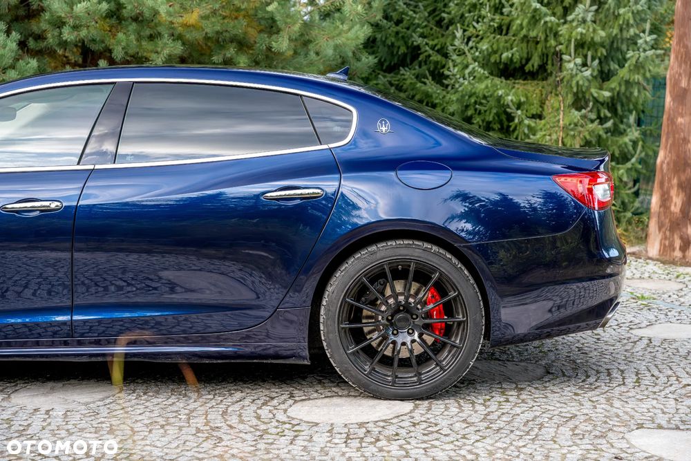 Maserati Quattroporte Q4 GranLusso S - 10