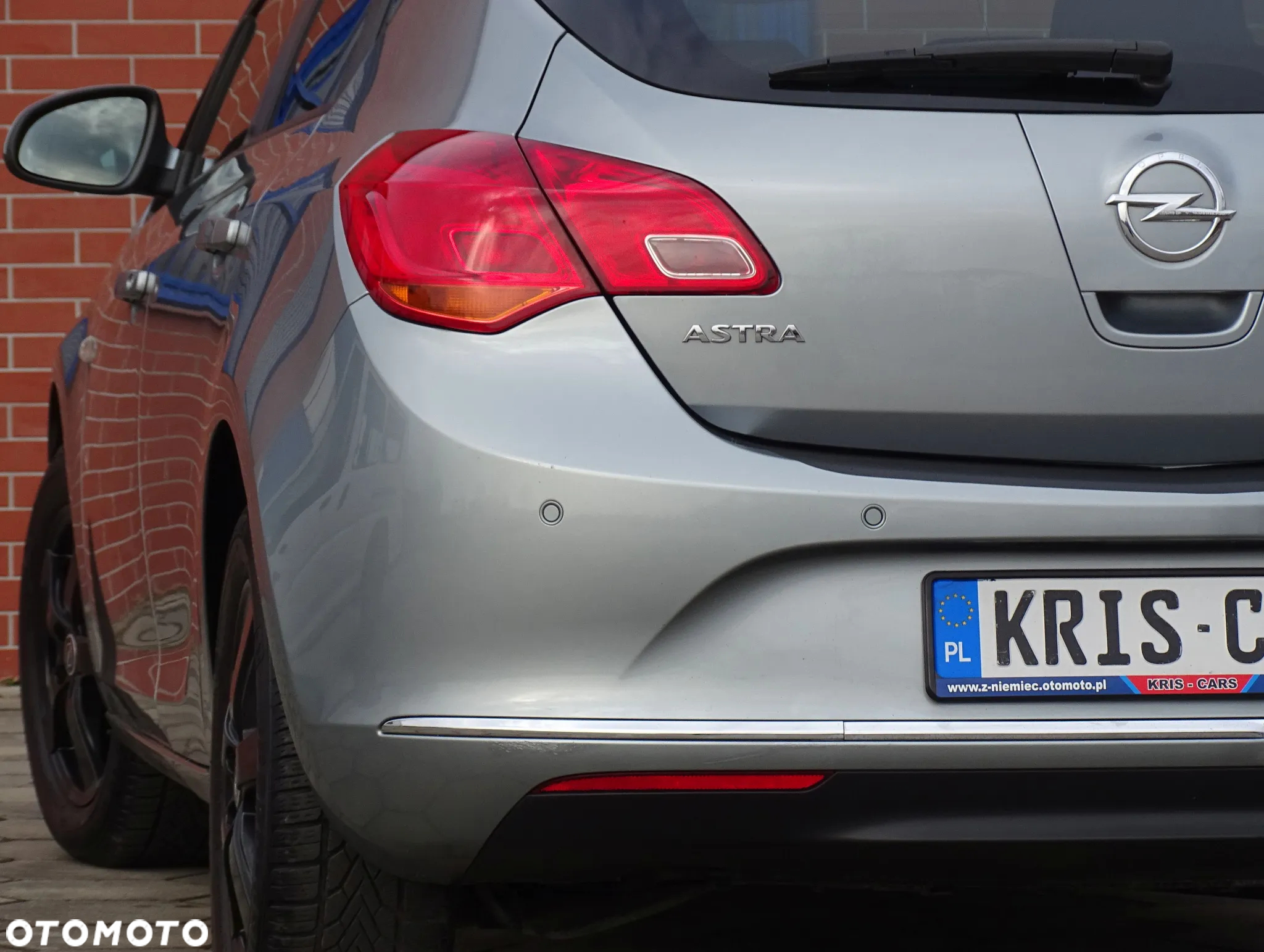 Opel Astra IV 1.4 T Cosmo - 13