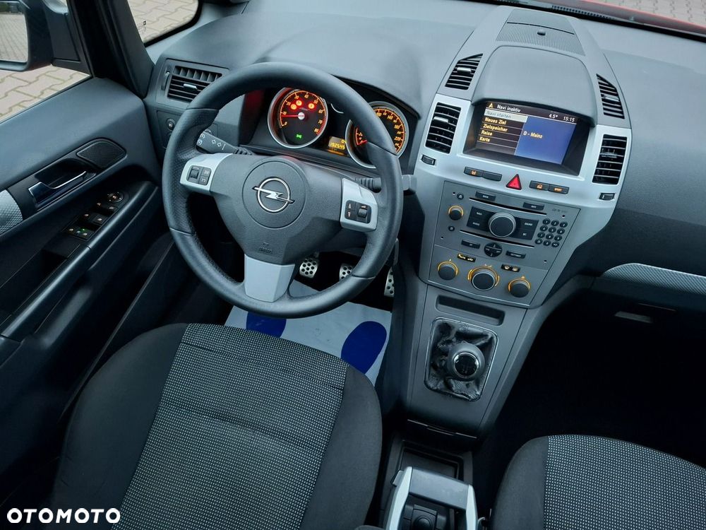 Opel Zafira 1.8 Cosmo - 22