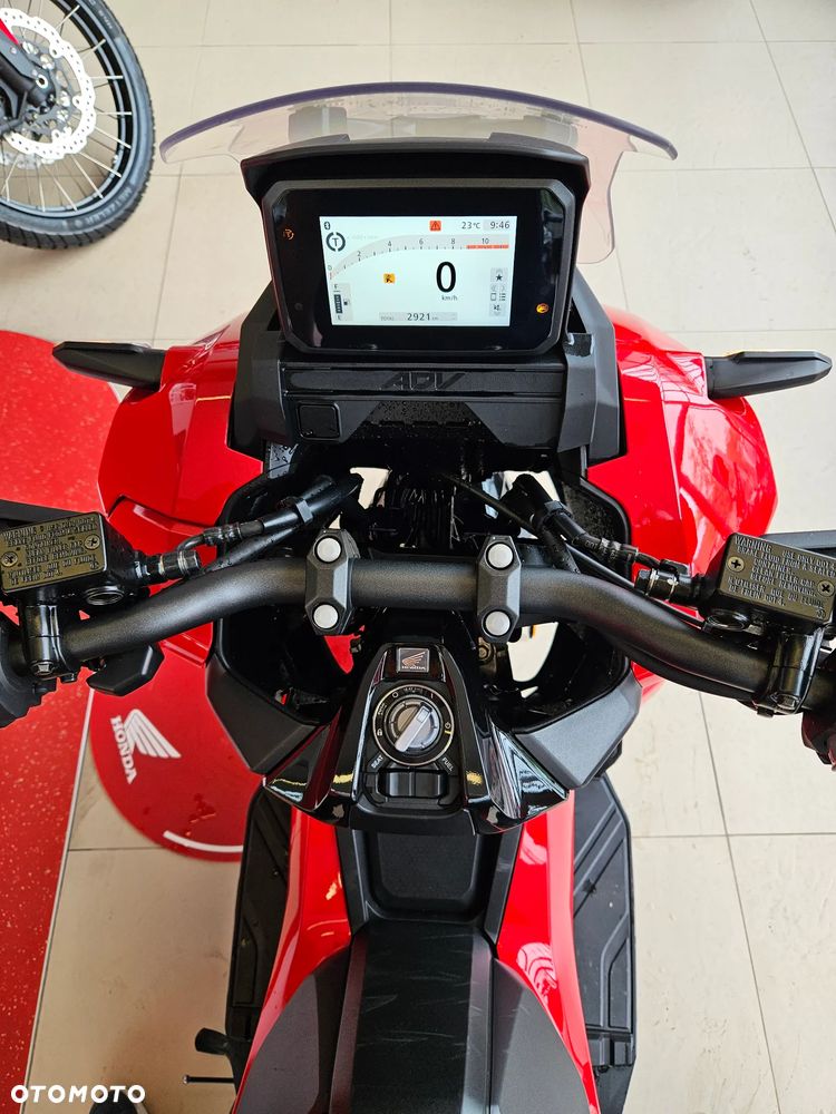 Honda ADV350 - 16