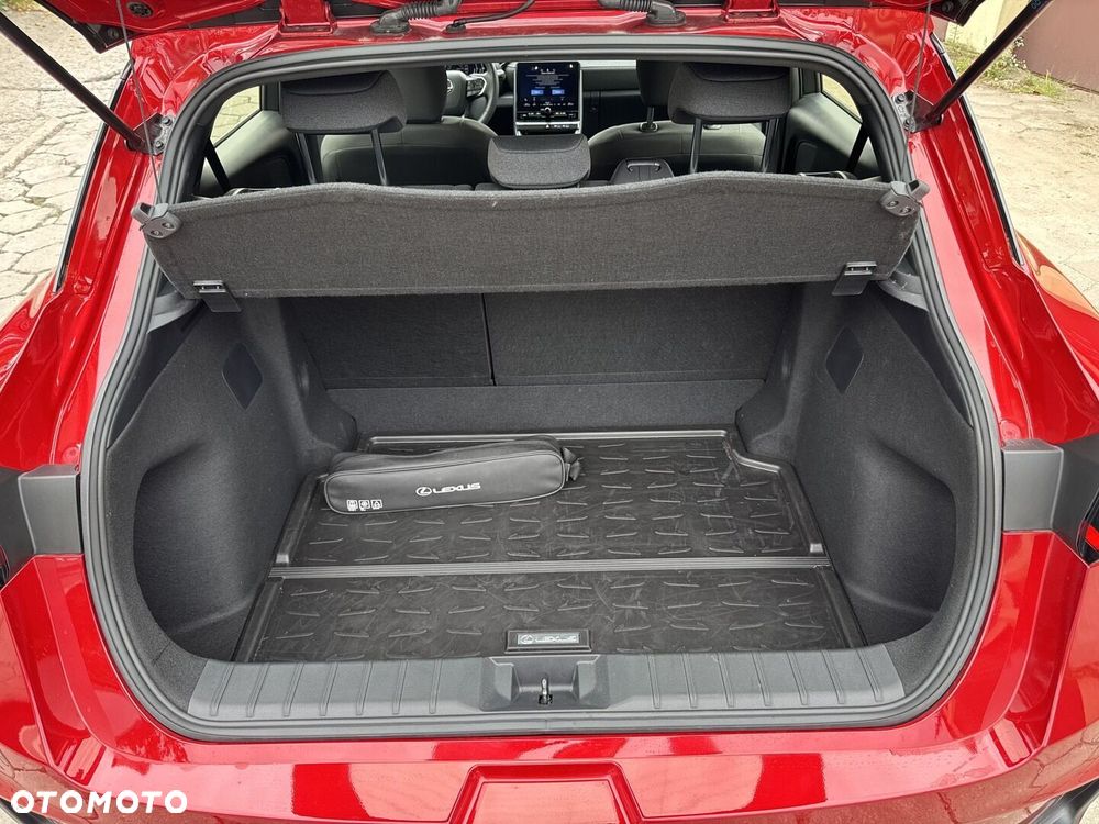 Lexus LBX 1.5 Hybrid - 21
