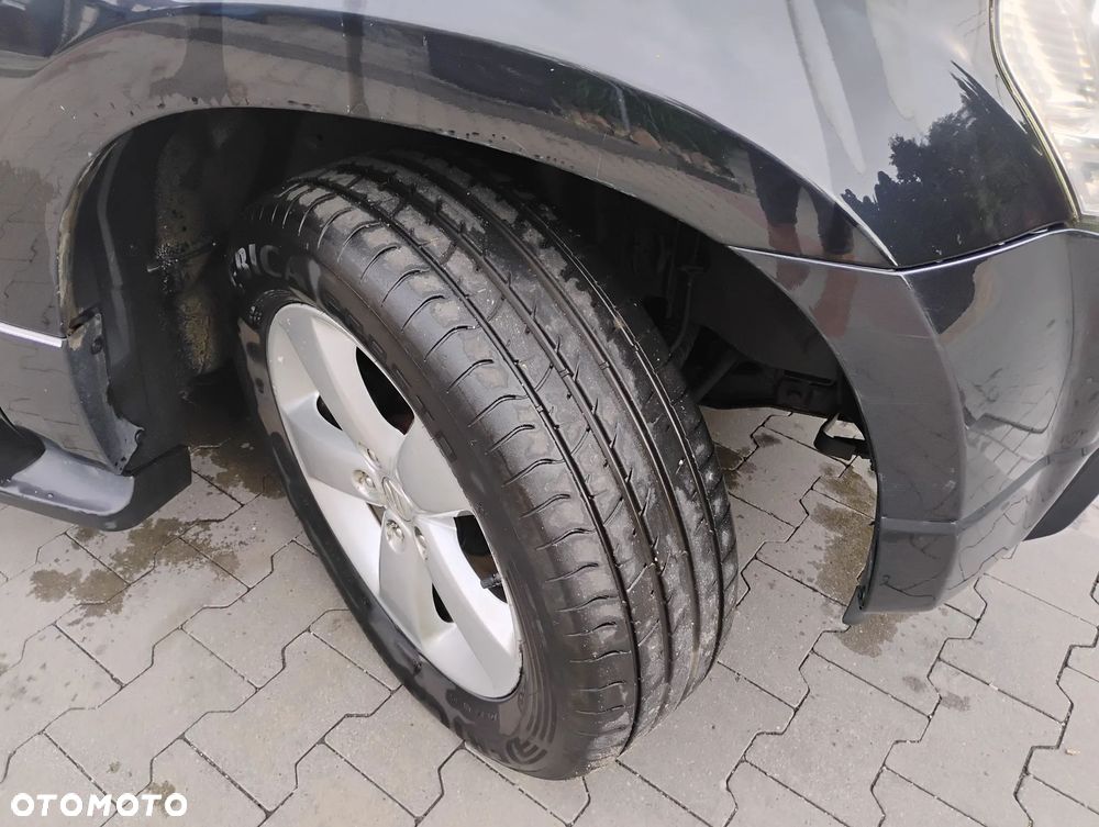 Suzuki Grand Vitara 1.9 DDiS Comfort + DPF Family - 29