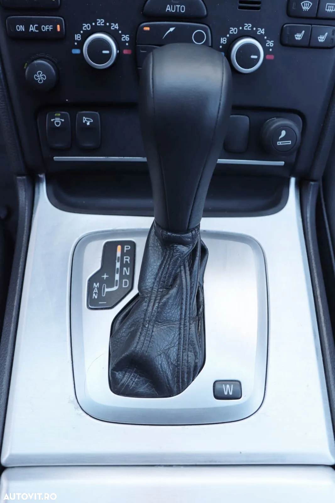 Volvo XC 90 D5 AWD Geartonic Summum - 26