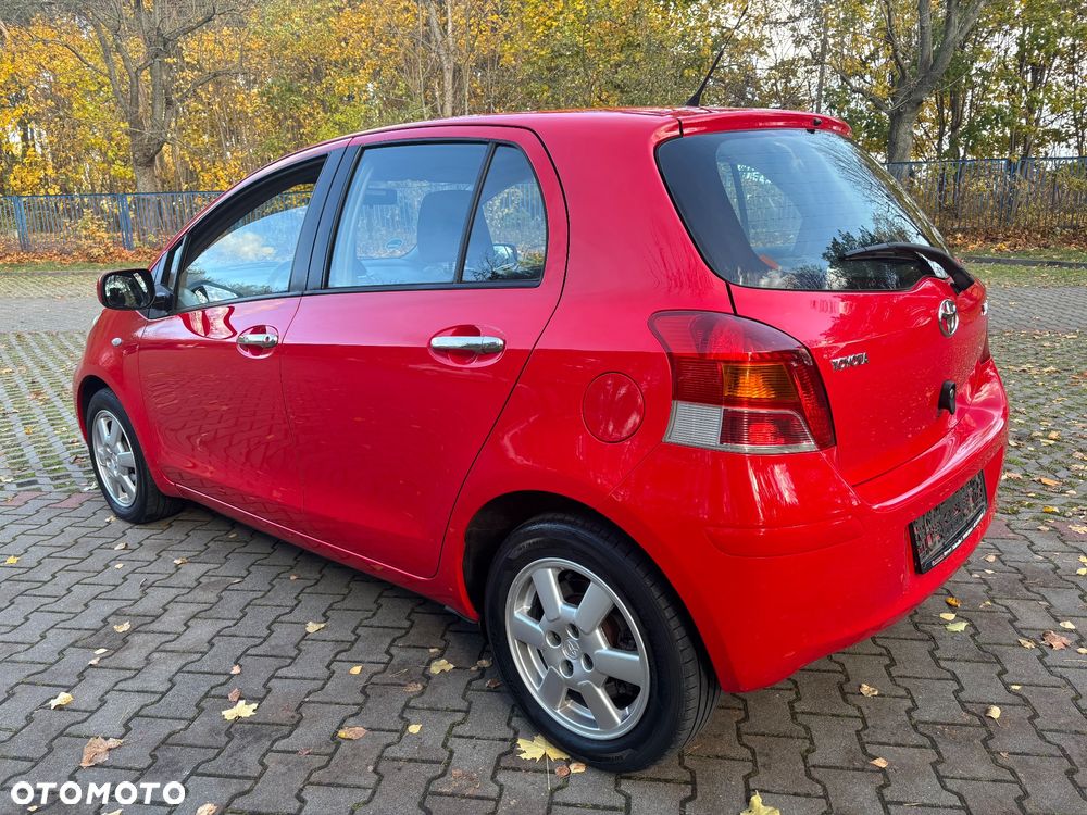 Toyota Yaris - 2