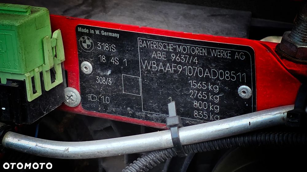 BMW Seria 3 318is - 30