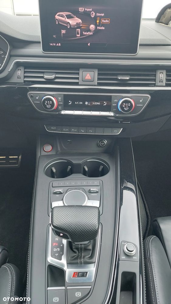 Audi RS4 Avant Avant quattro tiptronic - 27