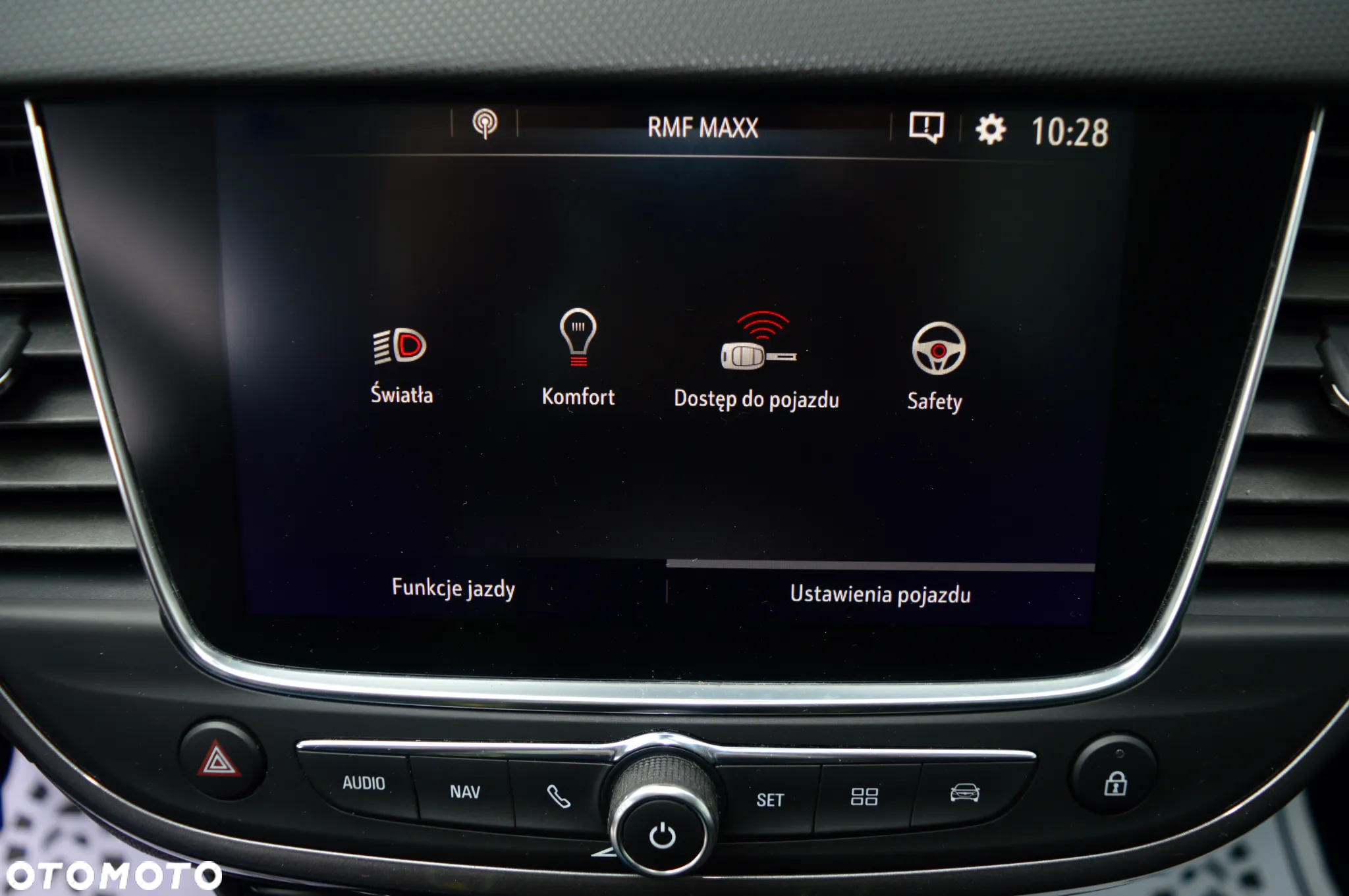 Opel Crossland X - 25