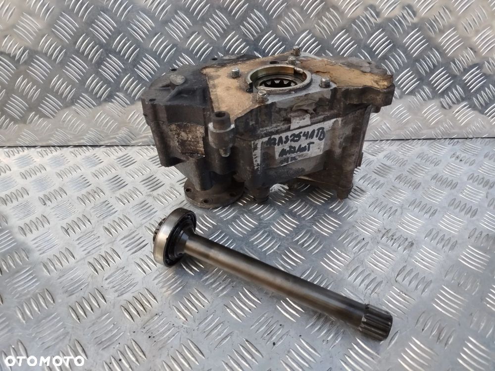 PRZYSTAWKA ODBIORU MOCY DAF XF 106 - 1