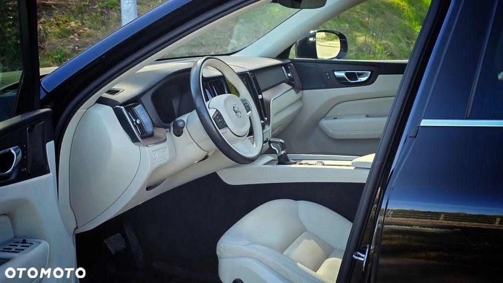Volvo XC 60 T5 AWD Geartronic Momentum - 14