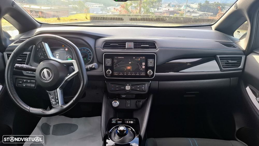 Nissan Leaf N-Connecta - 9