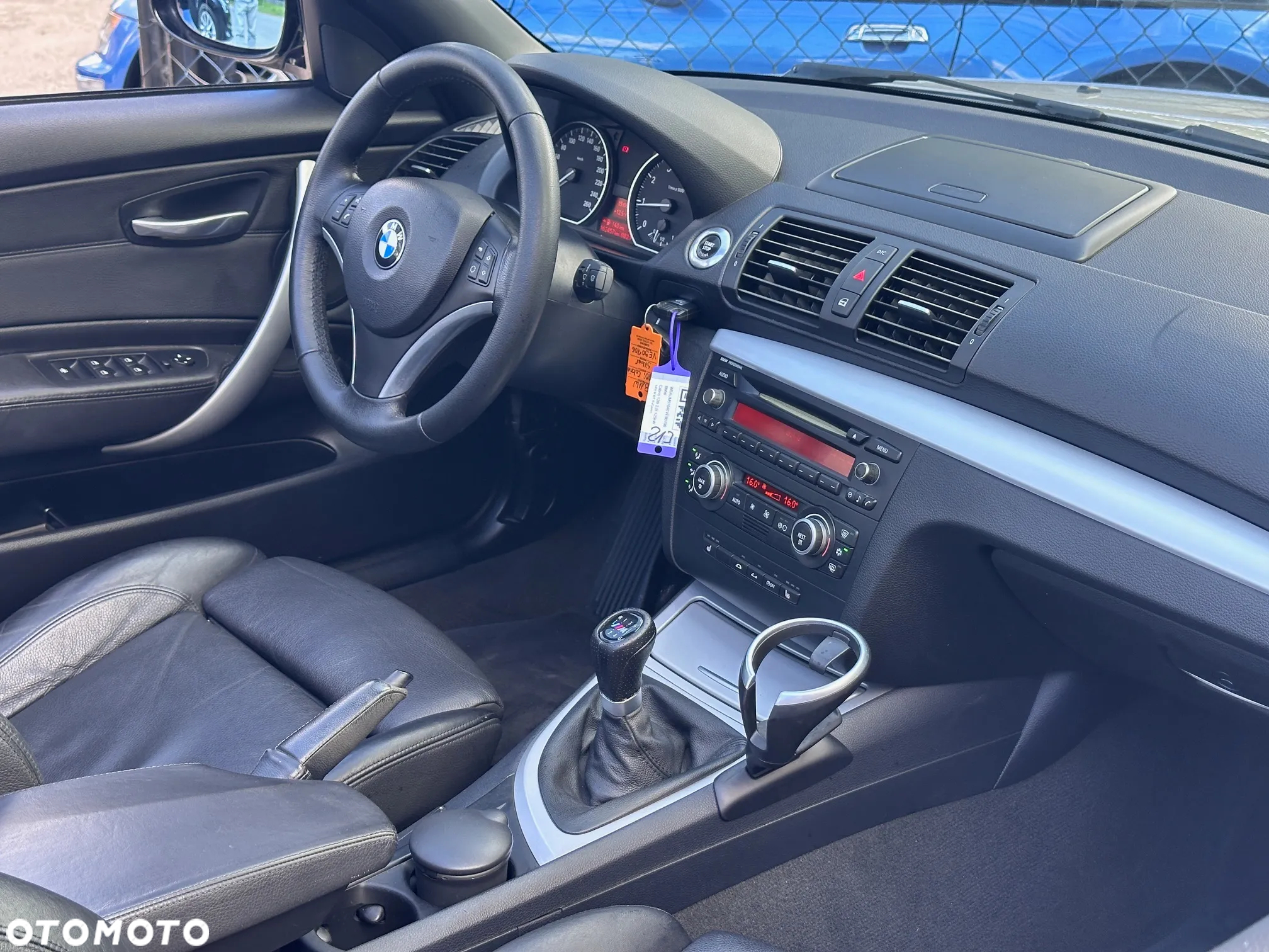 BMW Seria 1 120i - 28