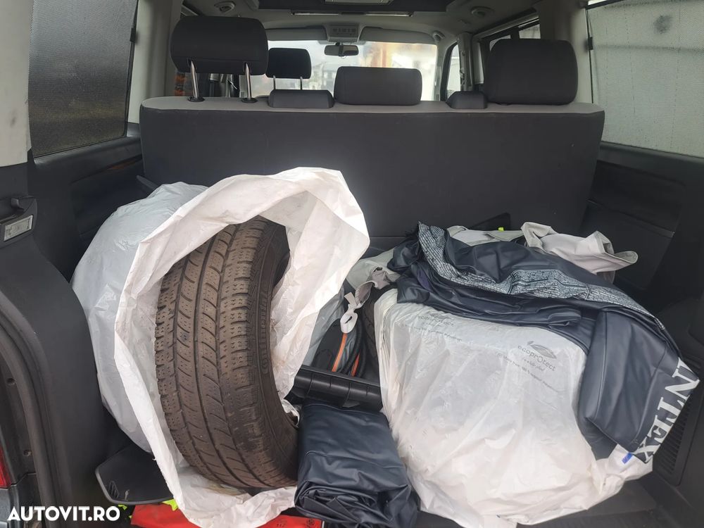 Volkswagen Multivan - 7