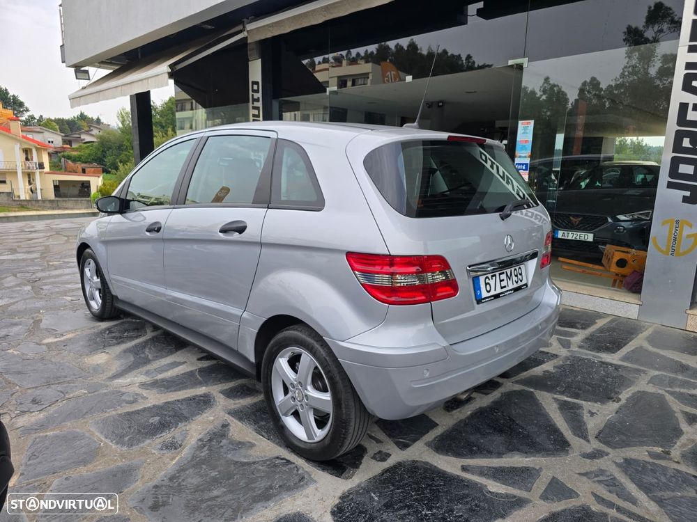 Mercedes-Benz B 180 - 7