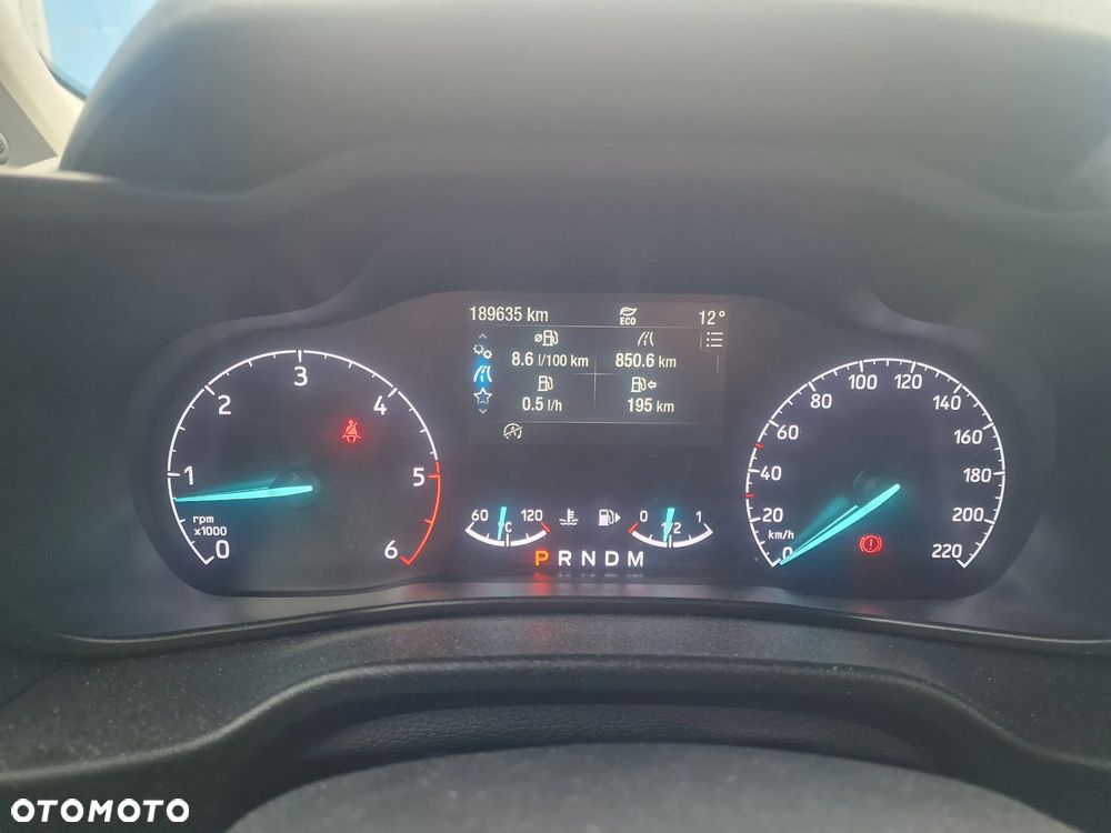 Ford Transit Connect - 10