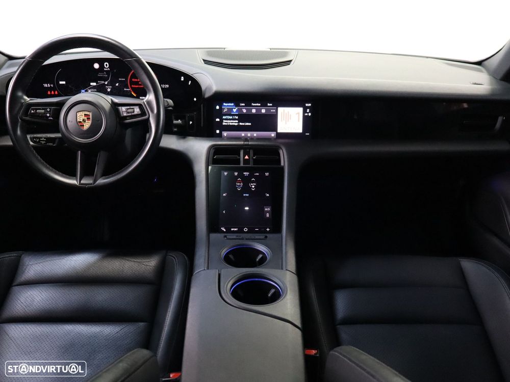 Porsche Taycan Standard - 15