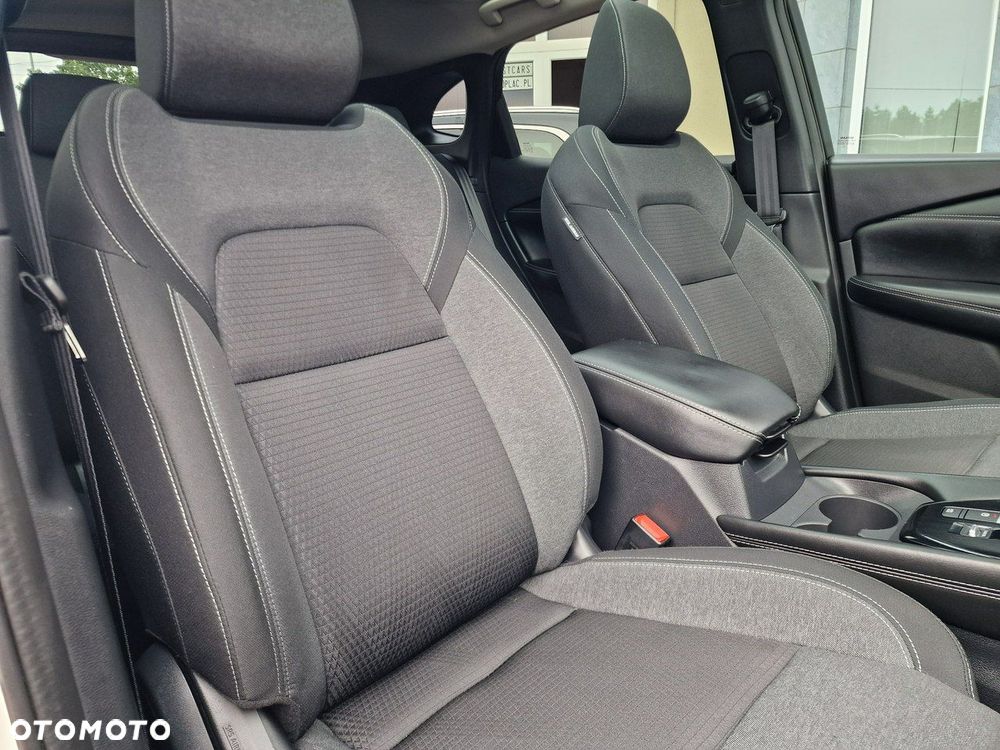 Nissan Qashqai 1.3 DIG-T MHEV Premiere Edition - 25