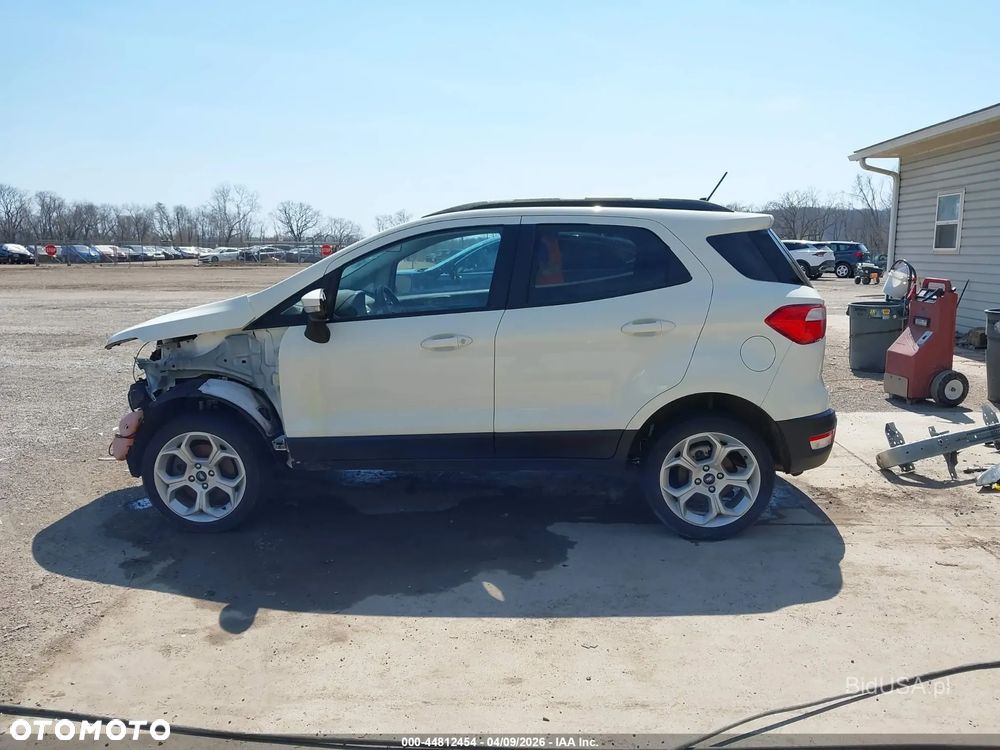 Ford EcoSport - 12