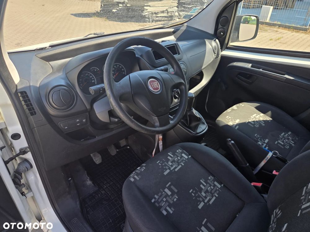 Fiat Fiorino Kombi Base - 14
