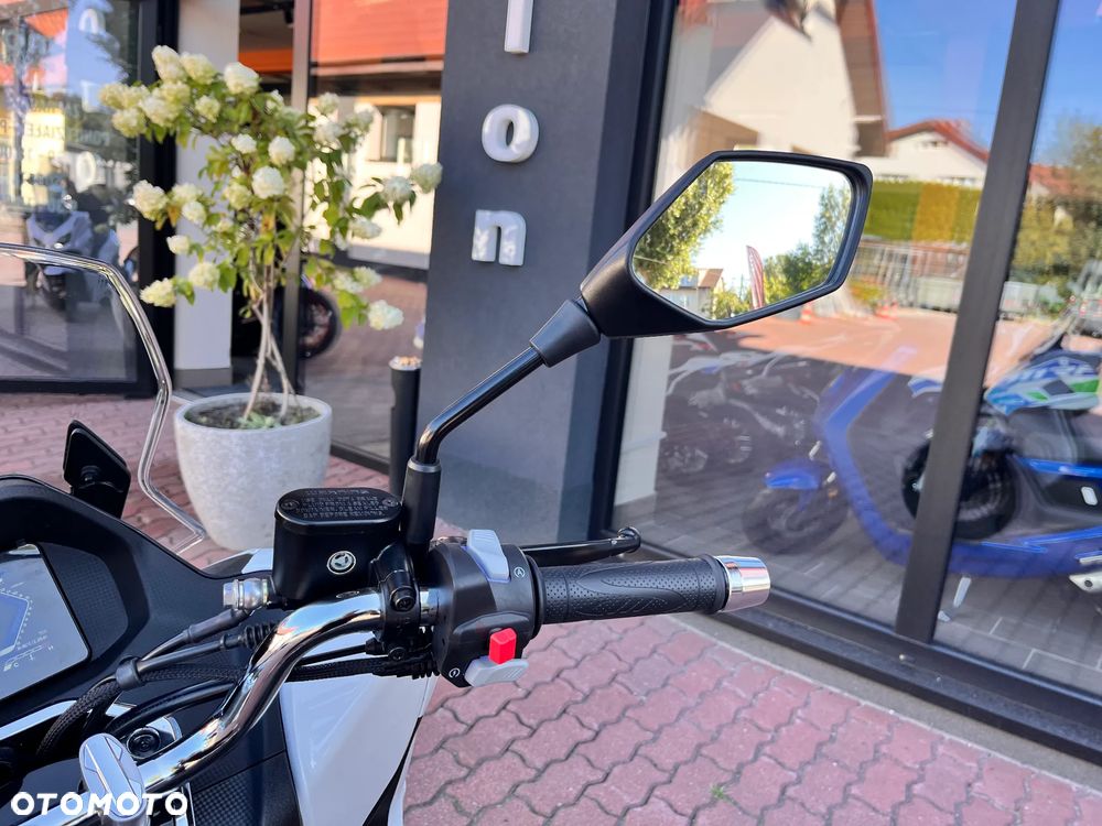 QJMOTOR MTX 125 - 8