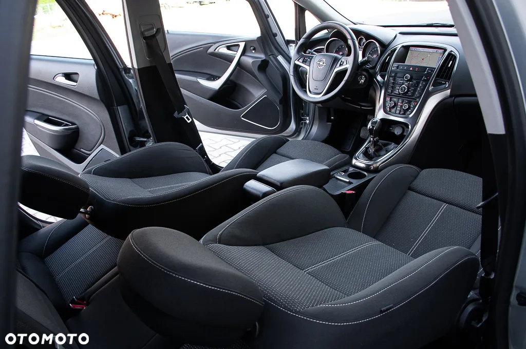 Opel Astra 1.4 Turbo Edition - 25