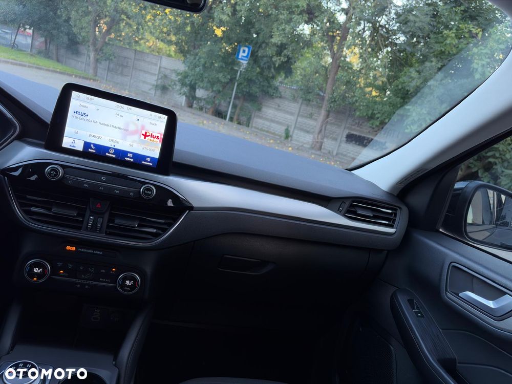 Ford Kuga 2.5 FHEV FWD Titanium - 20