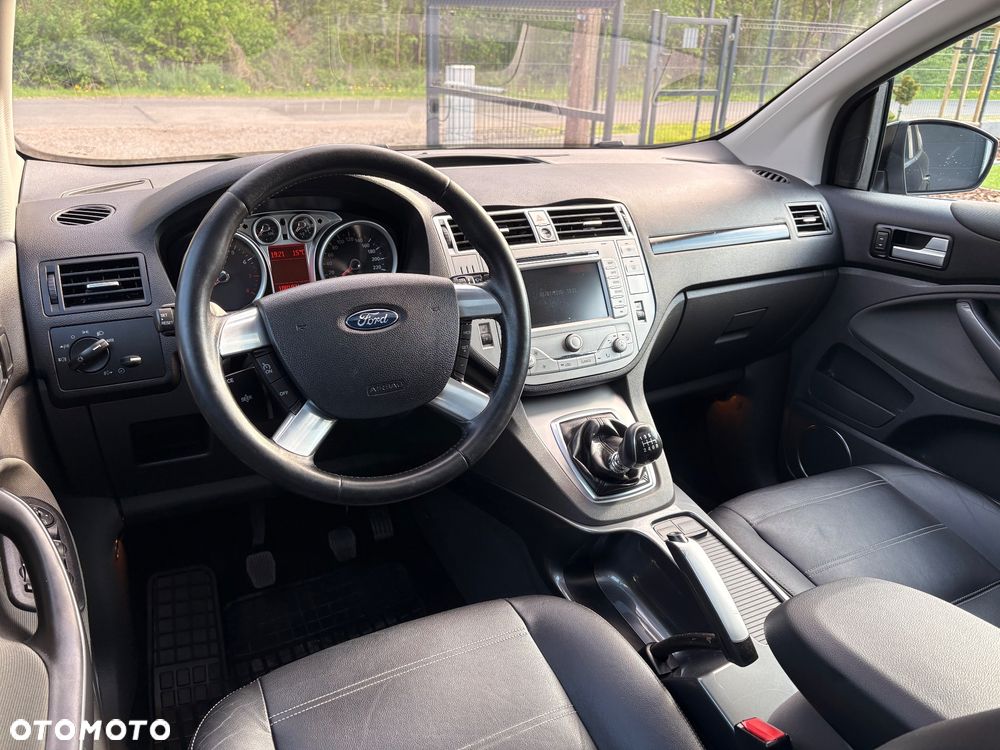 Ford Kuga 2.5 4x4 Individual - 29