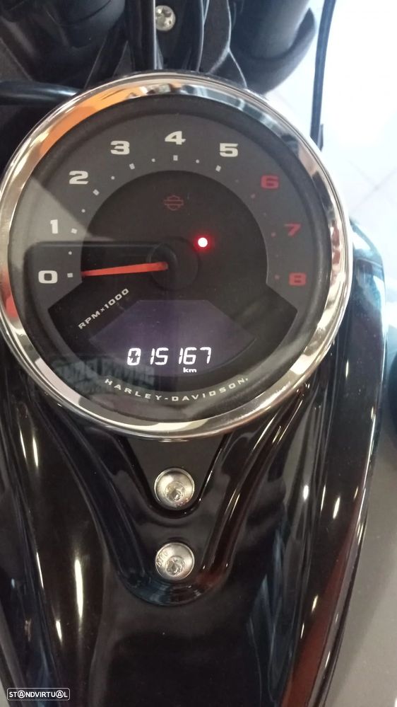 Harley-Davidson Softail FAT BOB 114 - 10