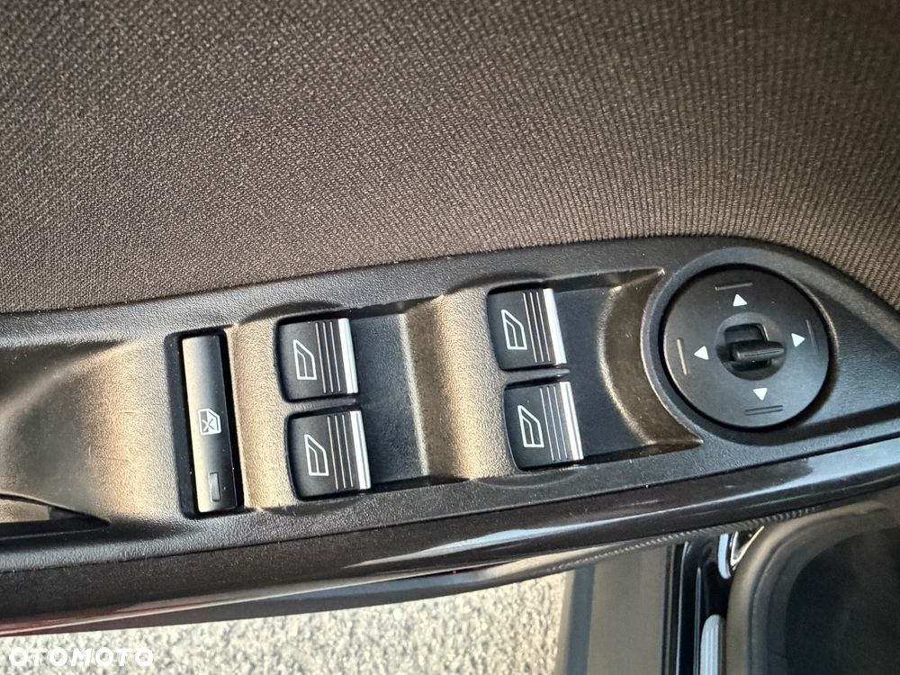 Ford Focus 2.0 TDCi Titanium ASS - 39