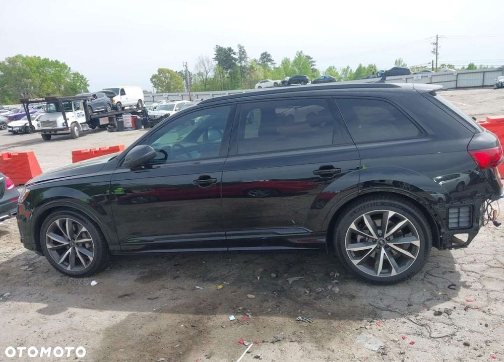 Audi Q7 - 4