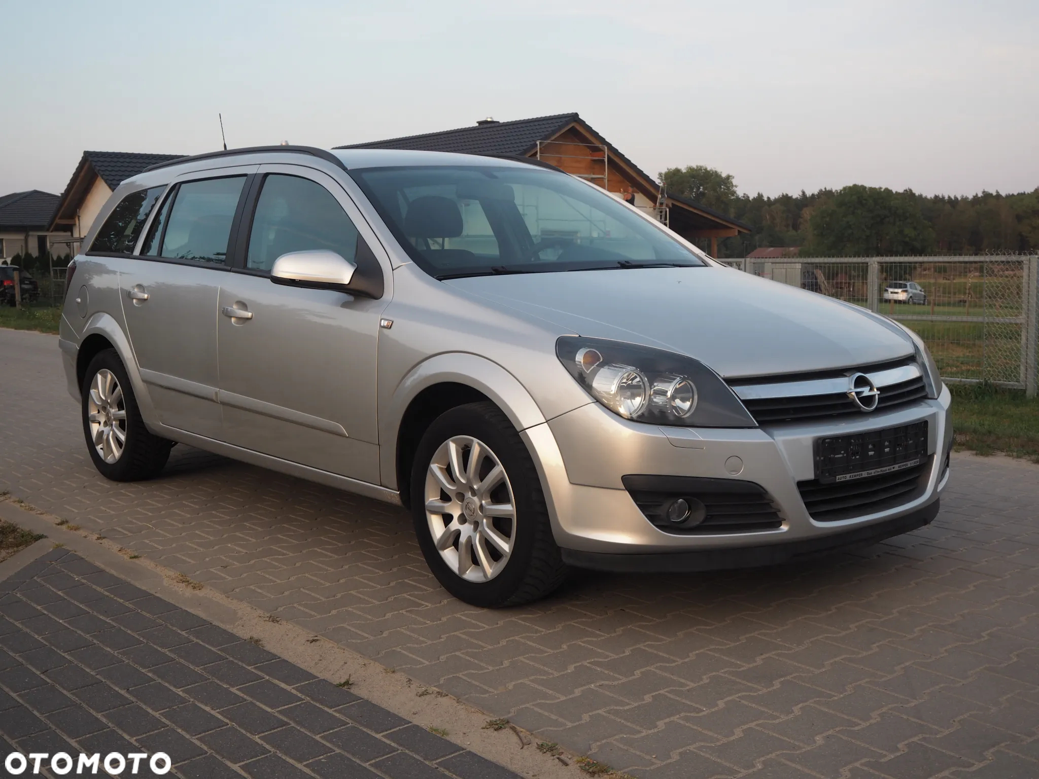 Opel Astra 1.6 Caravan - 3