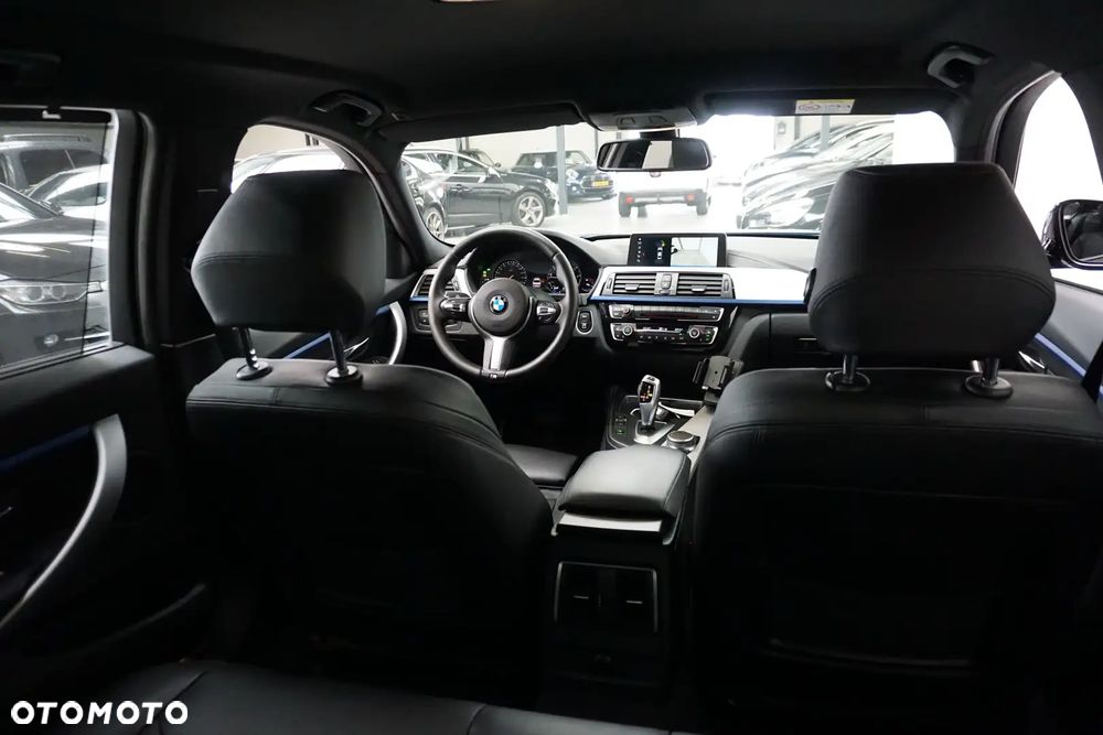BMW Seria 3 - 17