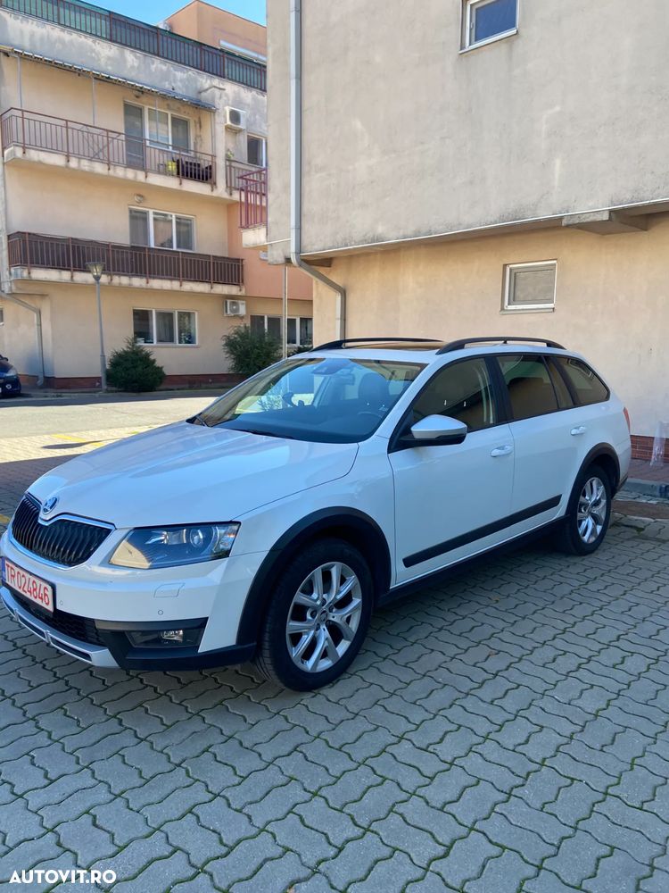 Skoda Octavia 2.0 TDI DSG 4X4 RS - 3